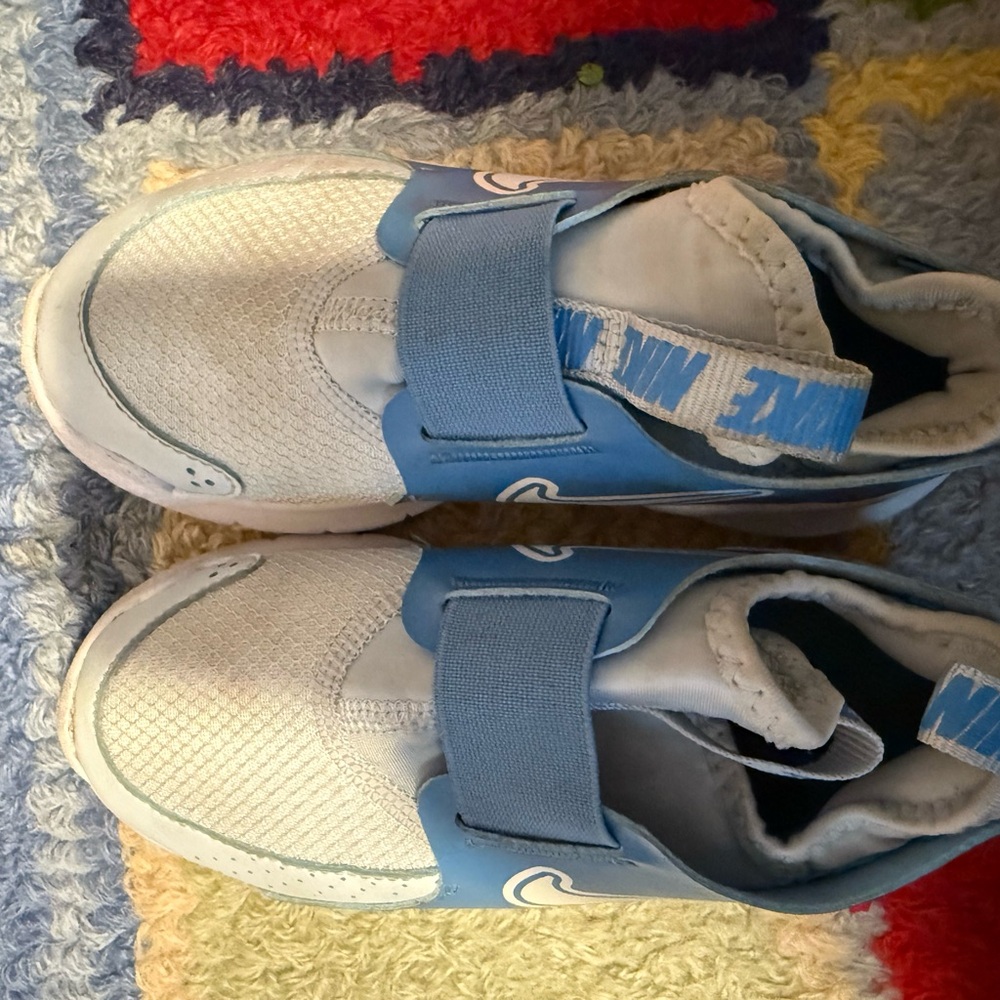 Nike Kids Light Blue and White Velcro Sneakers